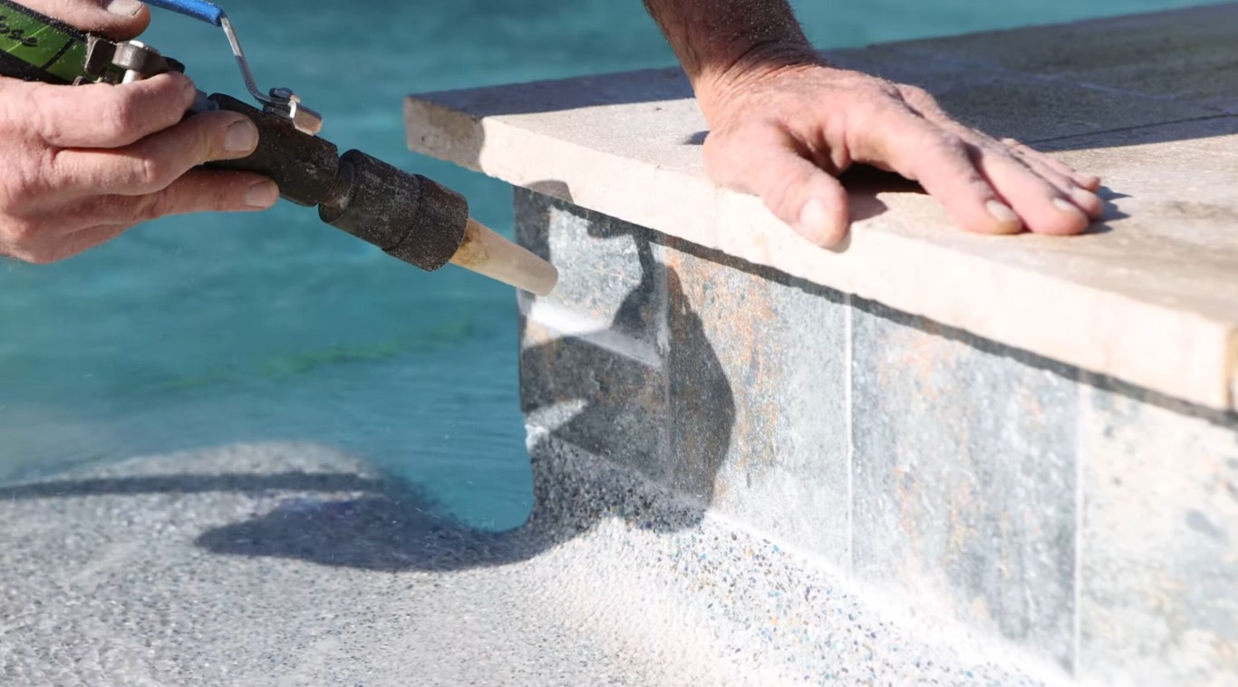 Pool Tile Cleaning & Calcium/Scale Removal